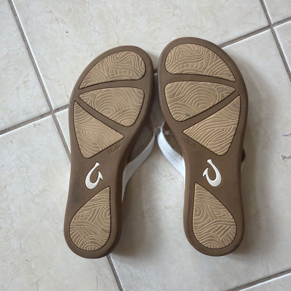 Women's OLUKAI Honu Leather Upper  Thong Sandals Flip Flops Size 9 - Picture 10 of 16